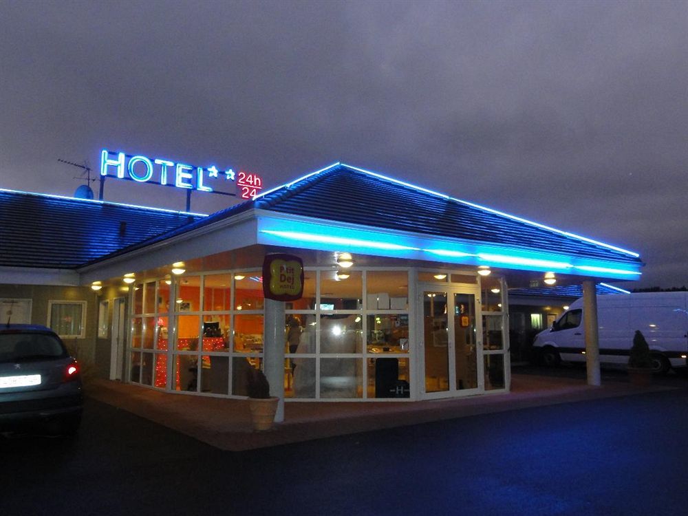 The Originals Access, Hotel Saint-Flour Exteriér fotografie